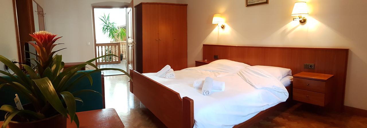 Weisses Roessl Bed and Breakfast Appiano Sulla Strada Del Vino Εξωτερικό φωτογραφία